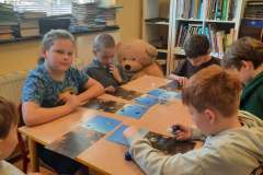 Zajecia-w-Miejskiej-Bibliotece-z-klasa-3b-2026-5