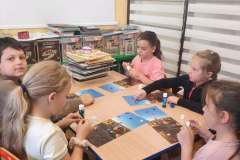 Zajecia-w-Miejskiej-Bibliotece-z-klasa-3b-2026-7